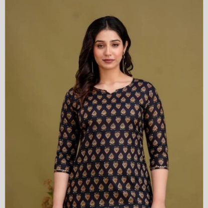 Picture of ladies tops