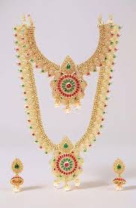 Picture of ladies necklace